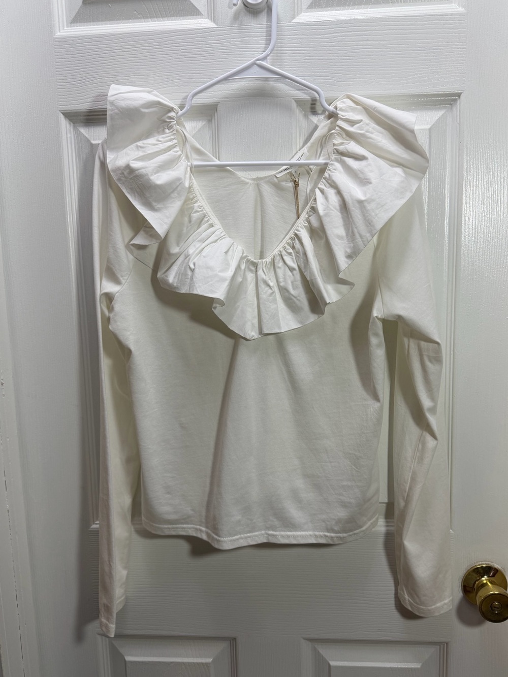 Free the Roses Ivory Ruffle-Trim Long Sleeve Top